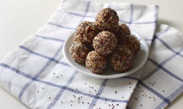 Christmas Pudding Energy Balls