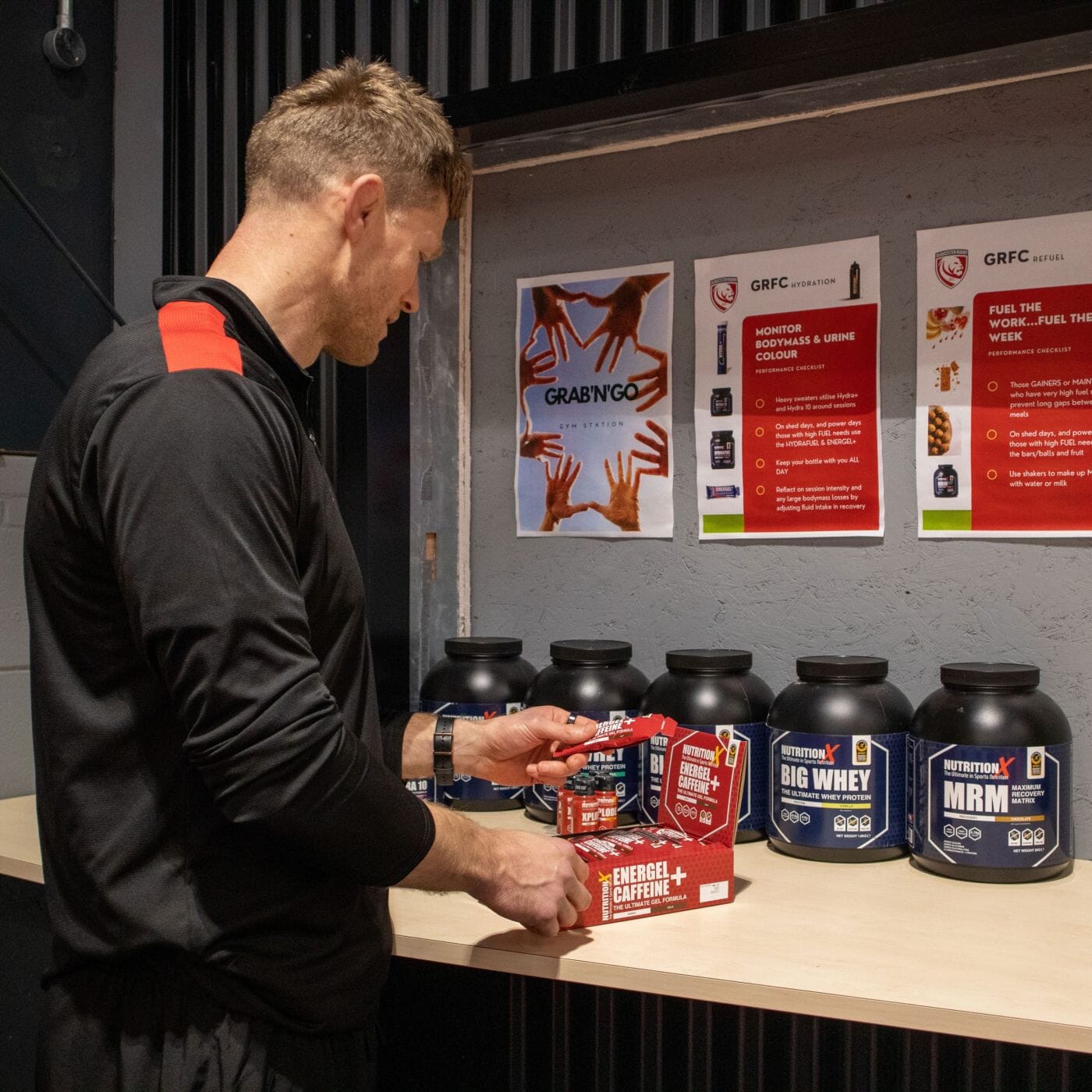 How Should Athletes Take Caffeine to Improve Performance?