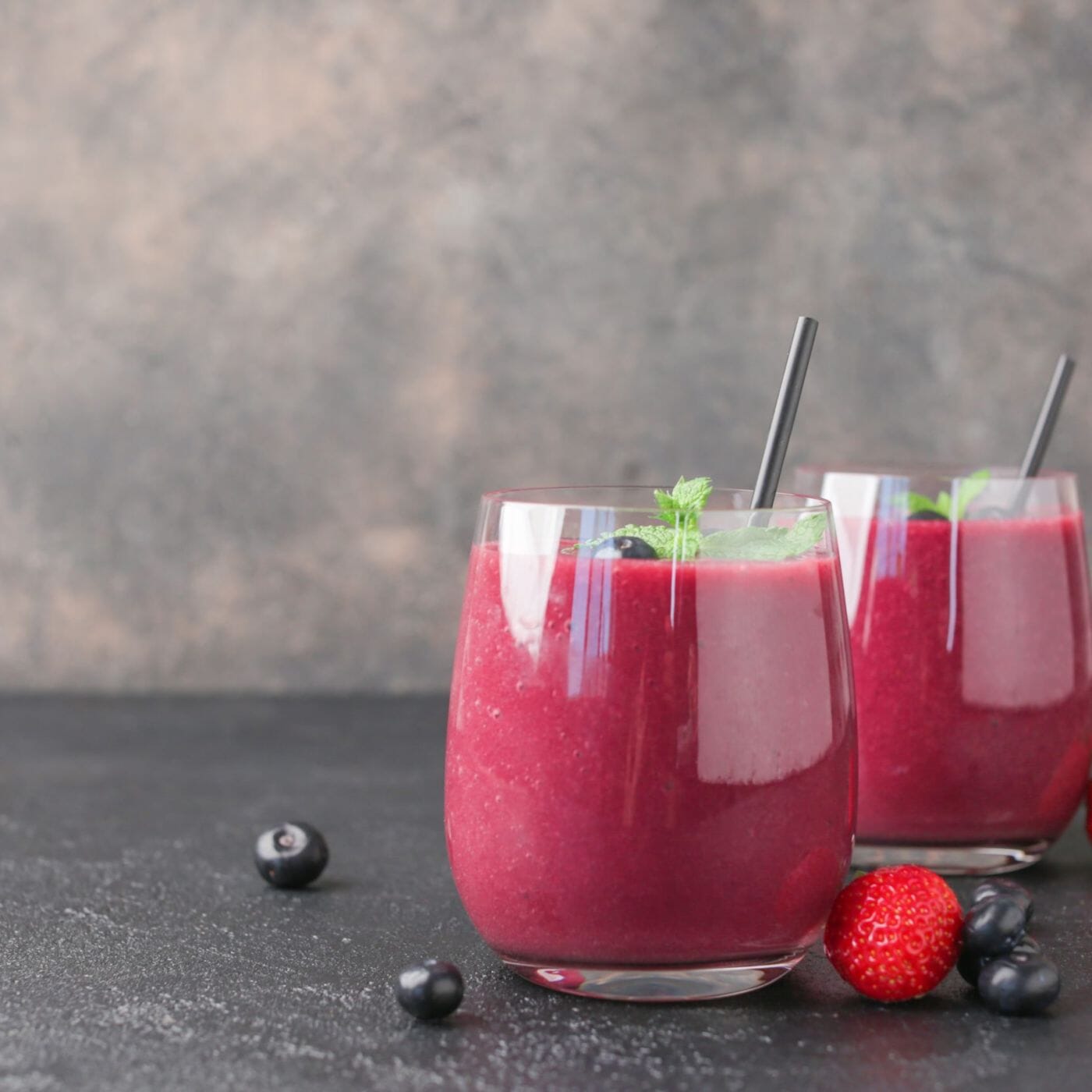 Probiotic Strawberry and Blueberry Smoothie